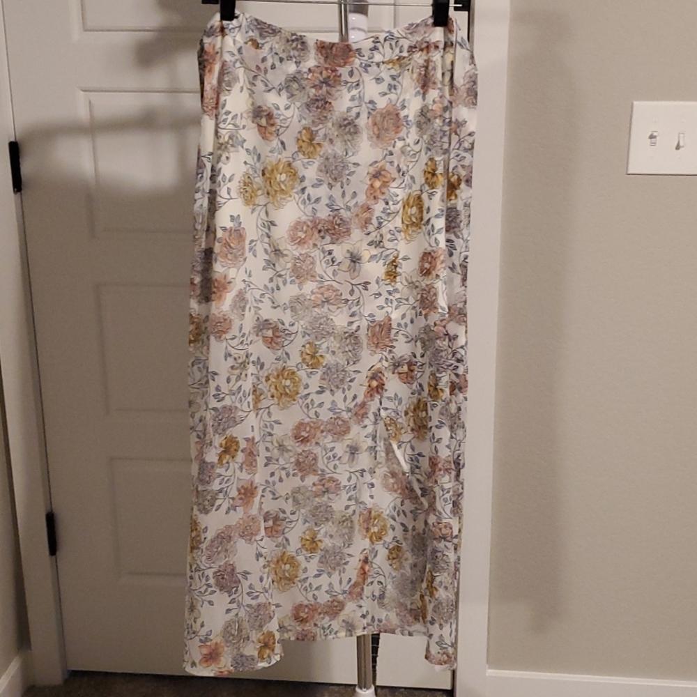 Urban outfitters long wrap skirt M